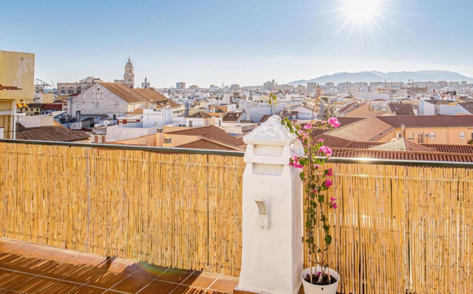 Apartamento Centrico La Merced - Free Parking & Free Gym Μάλαγα Εξωτερικό φωτογραφία