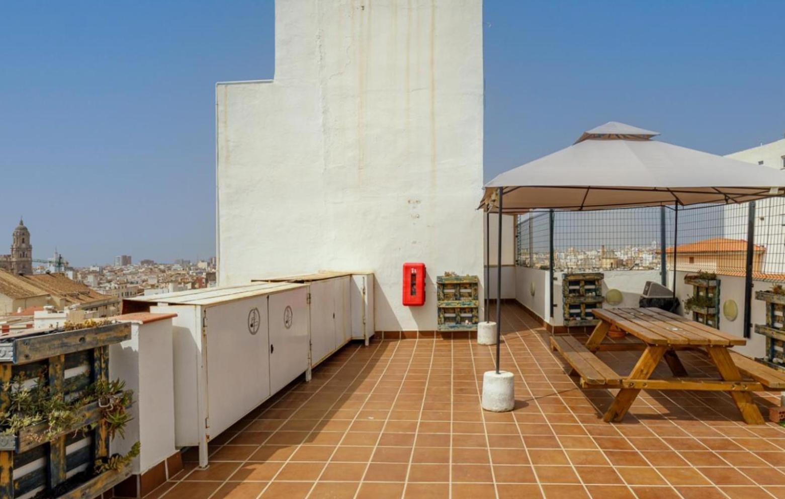 Apartamento Centrico La Merced - Free Parking & Free Gym Μάλαγα Εξωτερικό φωτογραφία